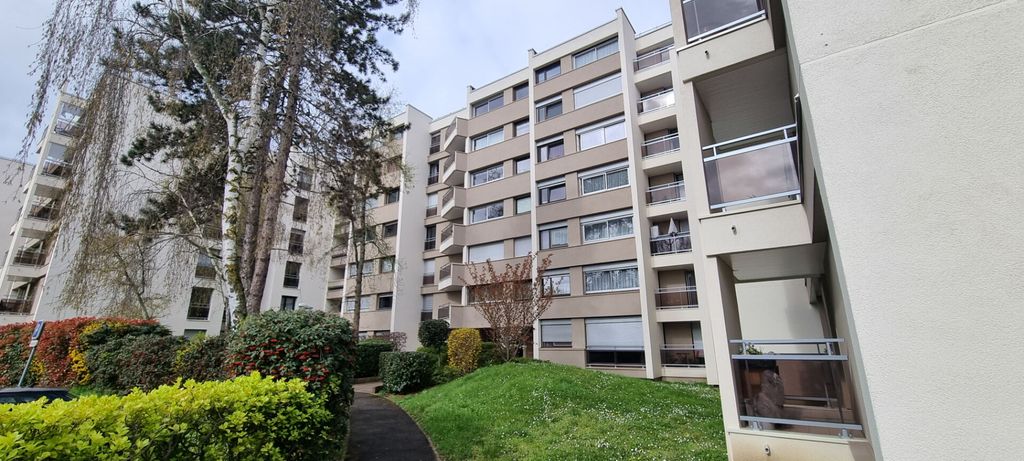 Achat appartement à vendre 2 pièces 53 m² - Saint-Leu-la-Forêt