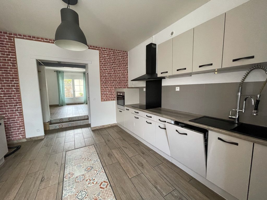 Achat maison à vendre 4 chambres 155 m² - Castelmoron-sur-Lot