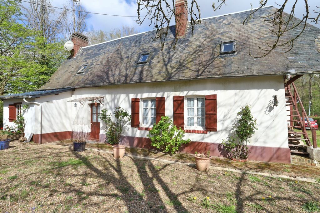 Achat maison à vendre 4 chambres 92 m² - Lyons-la-Forêt