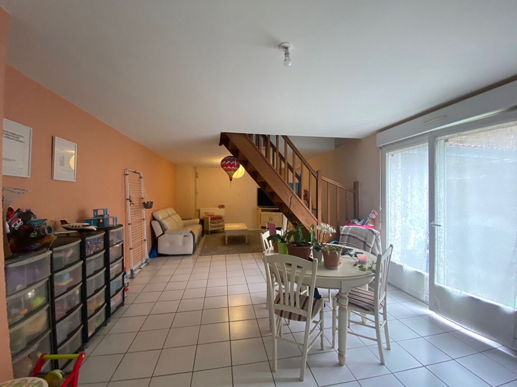 Achat maison à vendre 3 chambres 98 m² - Bourg-en-Bresse