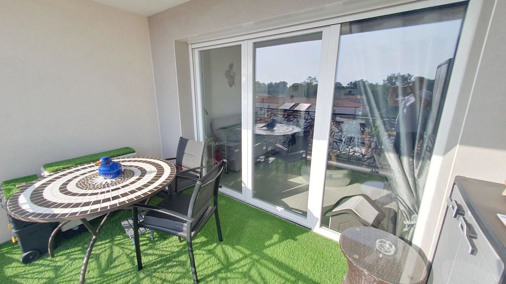 Achat appartement à vendre 3 pièces 65 m² - Saint-Cyprien