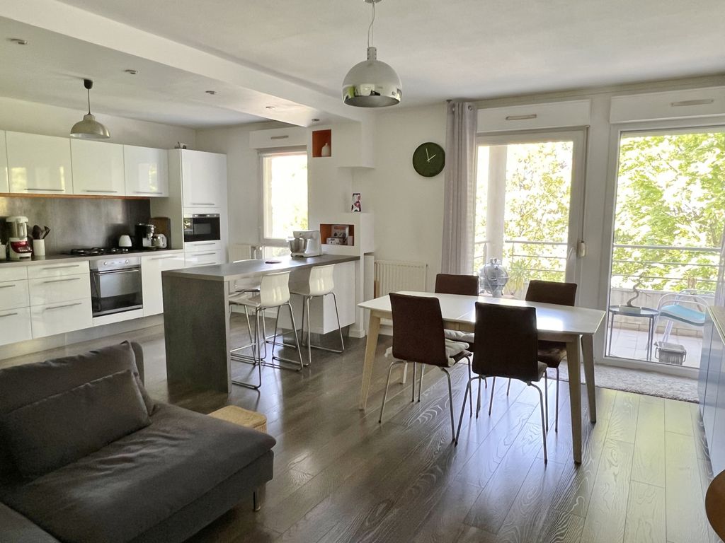 Achat appartement à vendre 3 pièces 72 m² - Sainte-Foy-lès-Lyon