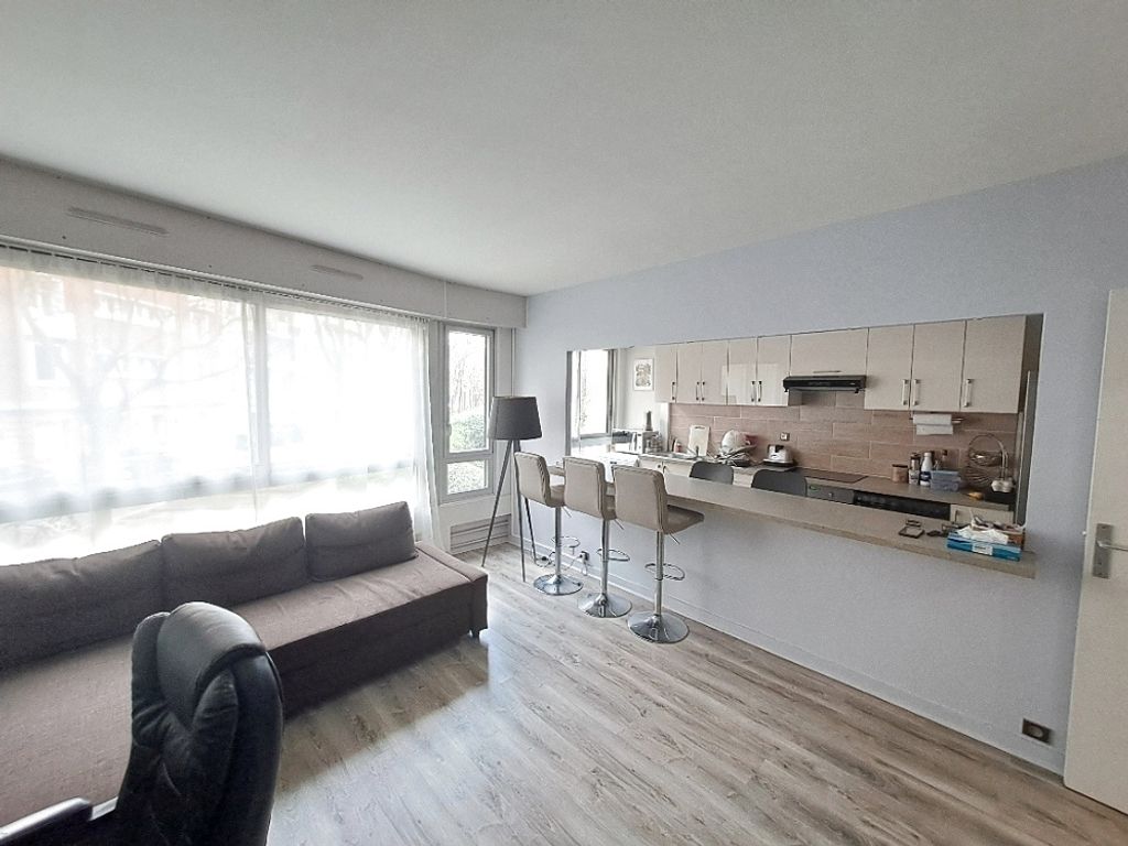 Achat appartement à vendre 3 pièces 64 m² - Paris 15ème arrondissement