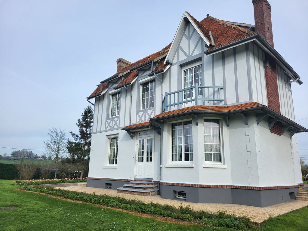 Achat maison à vendre 5 chambres 165 m² - Neufchâtel-en-Bray