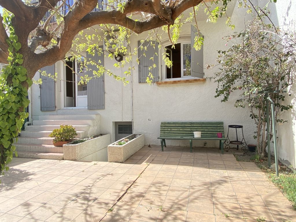 Achat maison à vendre 5 chambres 178 m² - Perpignan