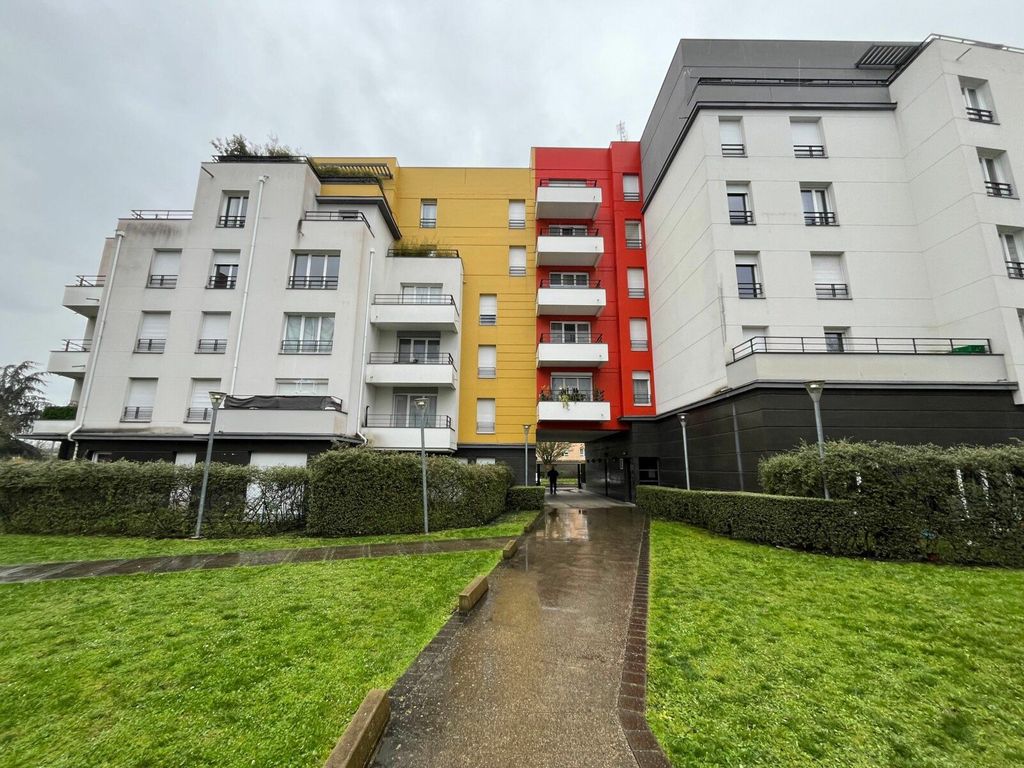 Achat appartement à vendre 2 pièces 47 m² - Cergy