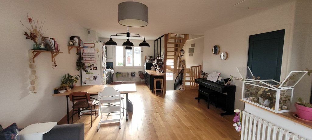 Achat maison à vendre 4 chambres 136 m² - Saint-Brieuc