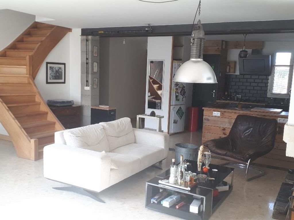 Achat maison à vendre 2 chambres 130 m² - Rochefort