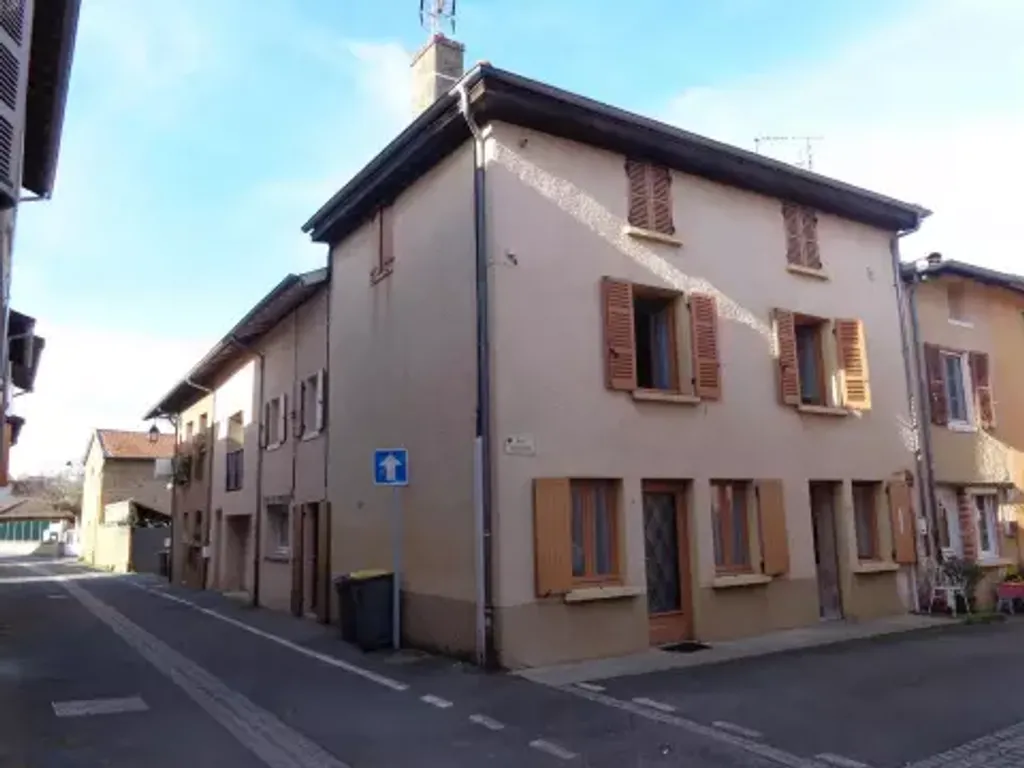 Achat maison à vendre 2 chambres 104 m² - Saint-Vérand
