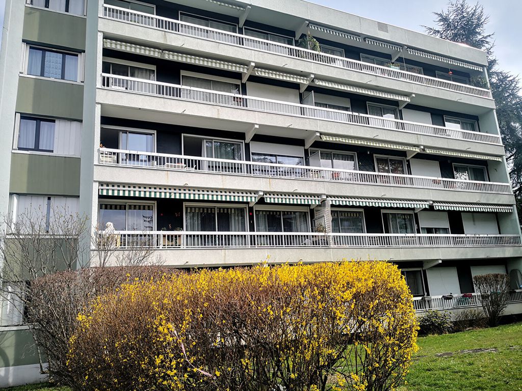 Achat appartement à vendre 4 pièces 95 m² - Cournon-d'Auvergne
