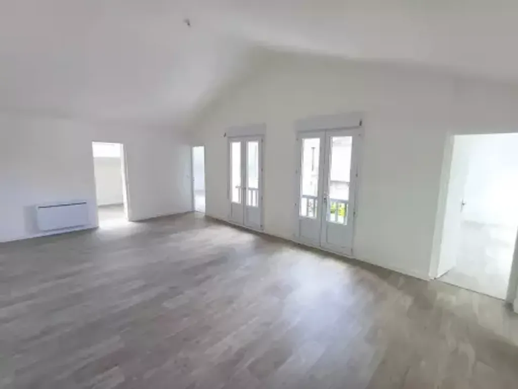 Achat appartement à vendre 4 pièces 90 m² - Dieppe