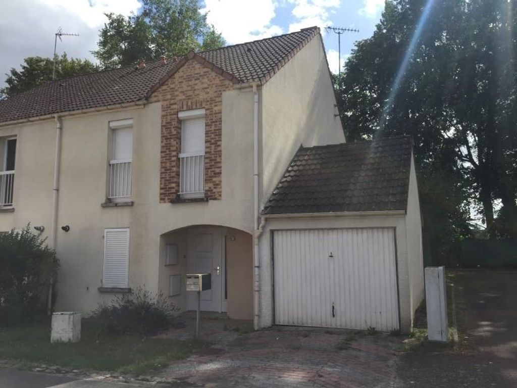 Achat maison à vendre 4 chambres 98 m² - Lacroix-Saint-Ouen