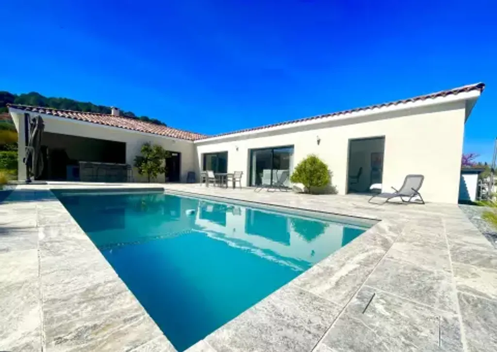 Achat maison à vendre 3 chambres 160 m² - Clermont-l'Hérault