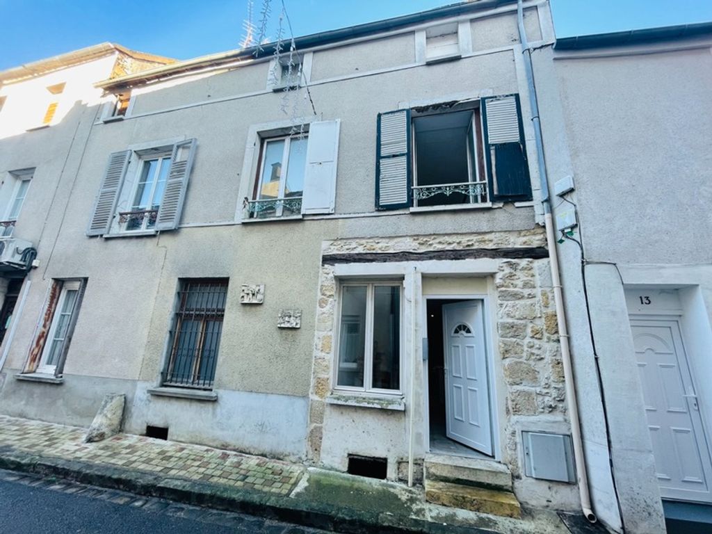 Achat maison à vendre 2 chambres 165 m² - Puiseaux