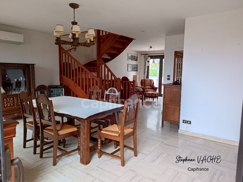 Achat maison à vendre 3 chambres 115 m² - Saint-Priest-en-Jarez