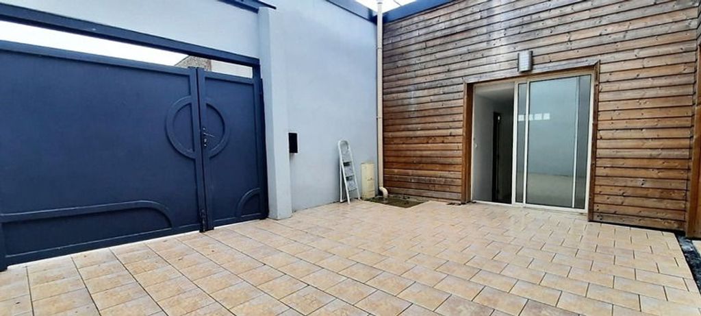 Achat maison à vendre 5 chambres 175 m² - Saint-Quentin