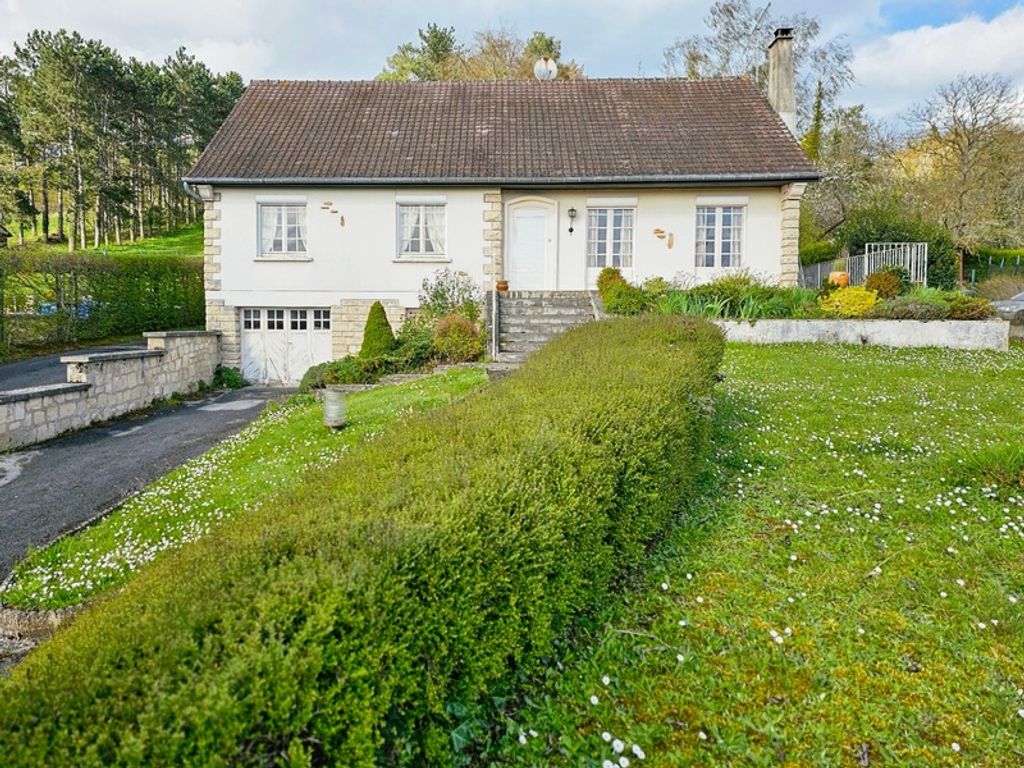 Achat maison à vendre 5 chambres 167 m² - Coucy-le-Château-Auffrique