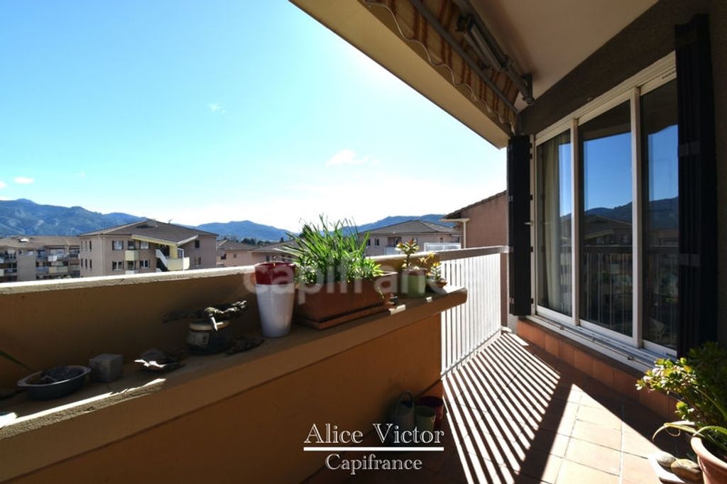 Achat appartement à vendre 4 pièces 86 m² - Aubagne