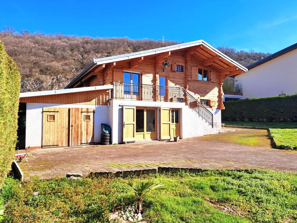 Achat maison à vendre 4 chambres 129 m² - Aix-les-Bains