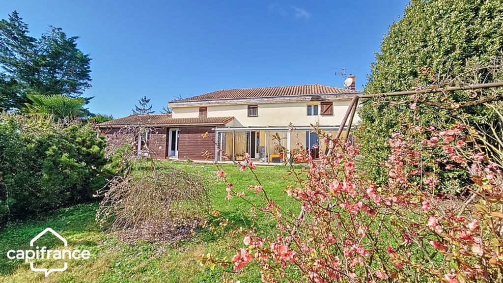 Achat maison à vendre 3 chambres 210 m² - Thouars