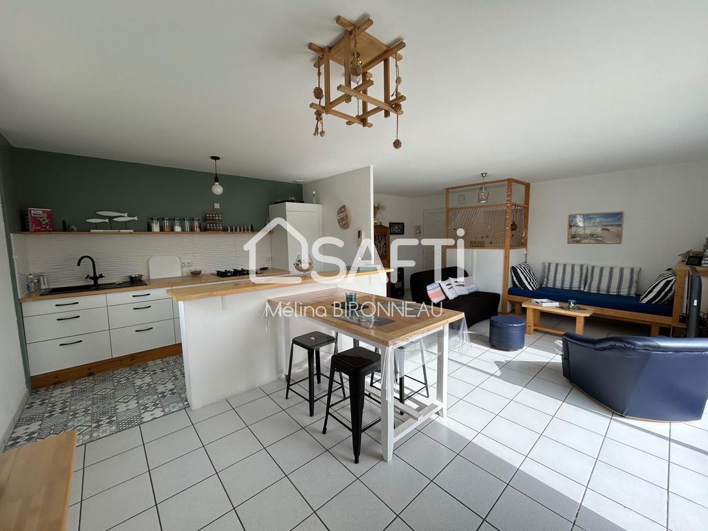 Achat maison à vendre 2 chambres 70 m² - Longeville-sur-Mer