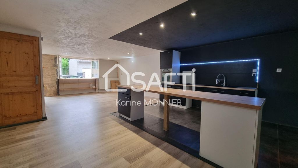 Achat maison à vendre 4 chambres 173 m² - Champagnole