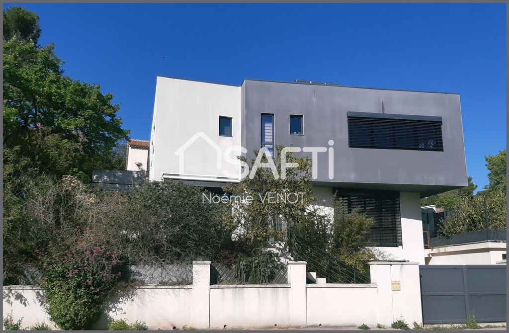 Achat maison à vendre 6 chambres 278 m² - Aix-en-Provence