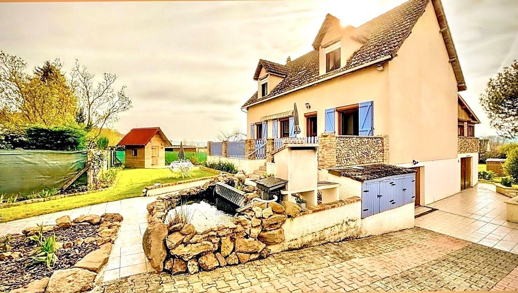 Achat maison à vendre 4 chambres 135 m² - Ézy-sur-Eure