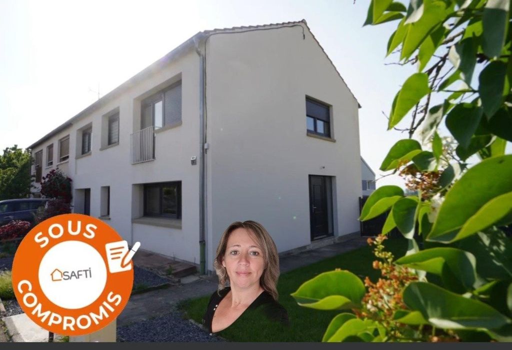 Achat maison à vendre 4 chambres 109 m² - Saint-Privat-la-Montagne