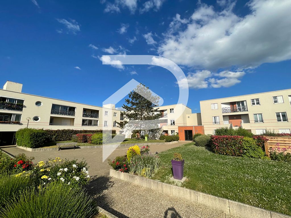 Achat duplex à vendre 4 pièces 83 m² - Montigny-le-Bretonneux