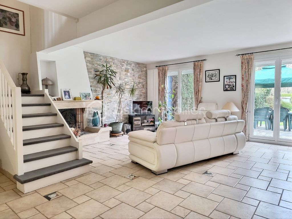 Achat maison à vendre 3 chambres 119 m² - Lésigny