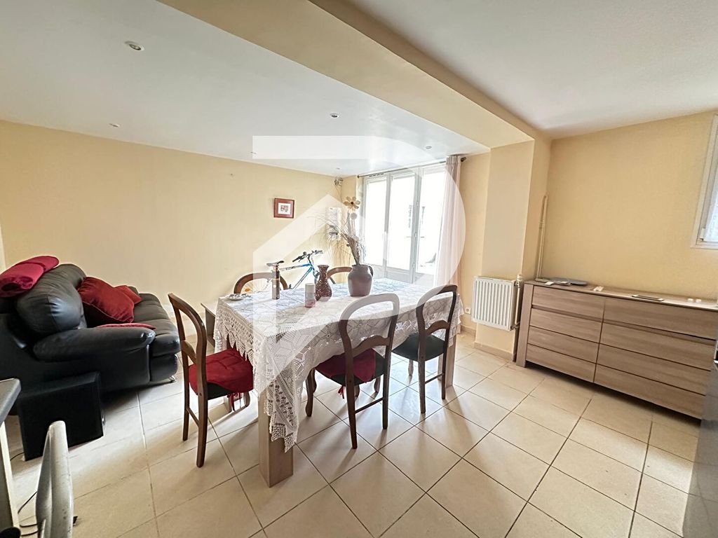 Achat maison à vendre 3 chambres 69 m² - Villejuif