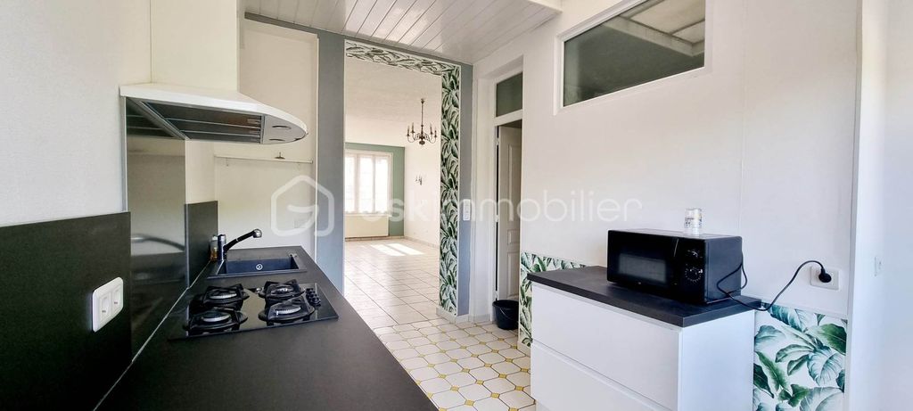 Achat maison à vendre 4 chambres 107 m² - Amiens