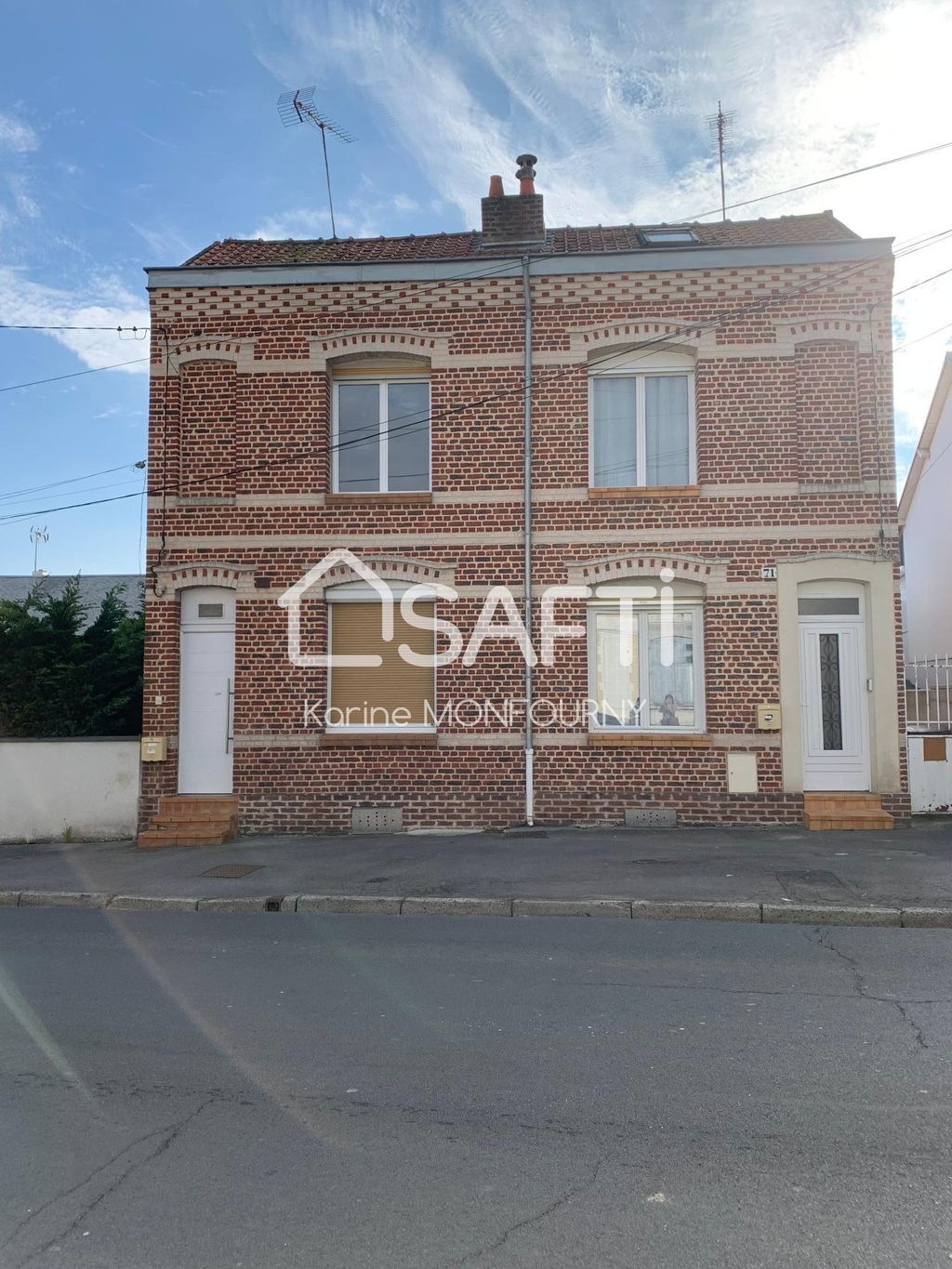 Achat maison à vendre 6 chambres 155 m² - Saint-Quentin