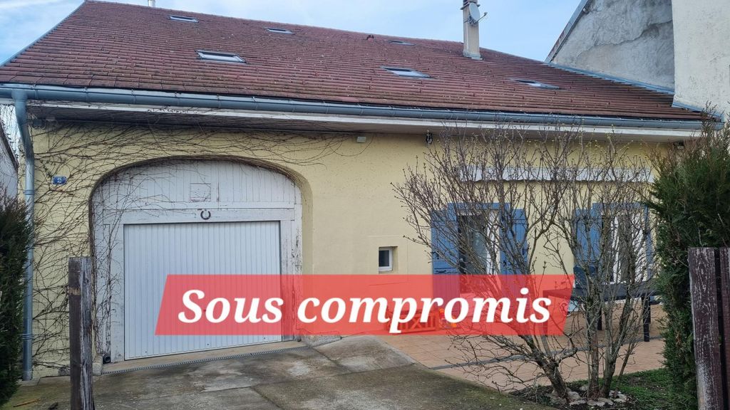 Achat maison à vendre 4 chambres 220 m² - Équevillon