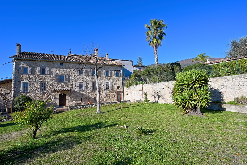 Achat maison à vendre 4 chambres 355 m² - Grasse