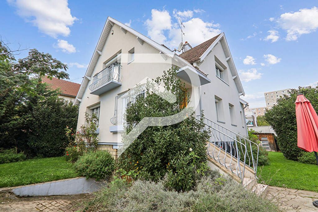 Achat maison à vendre 5 chambres 132 m² - Colombes