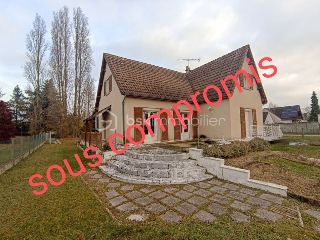 Achat maison à vendre 4 chambres 119 m² - Châteauneuf-sur-Loire