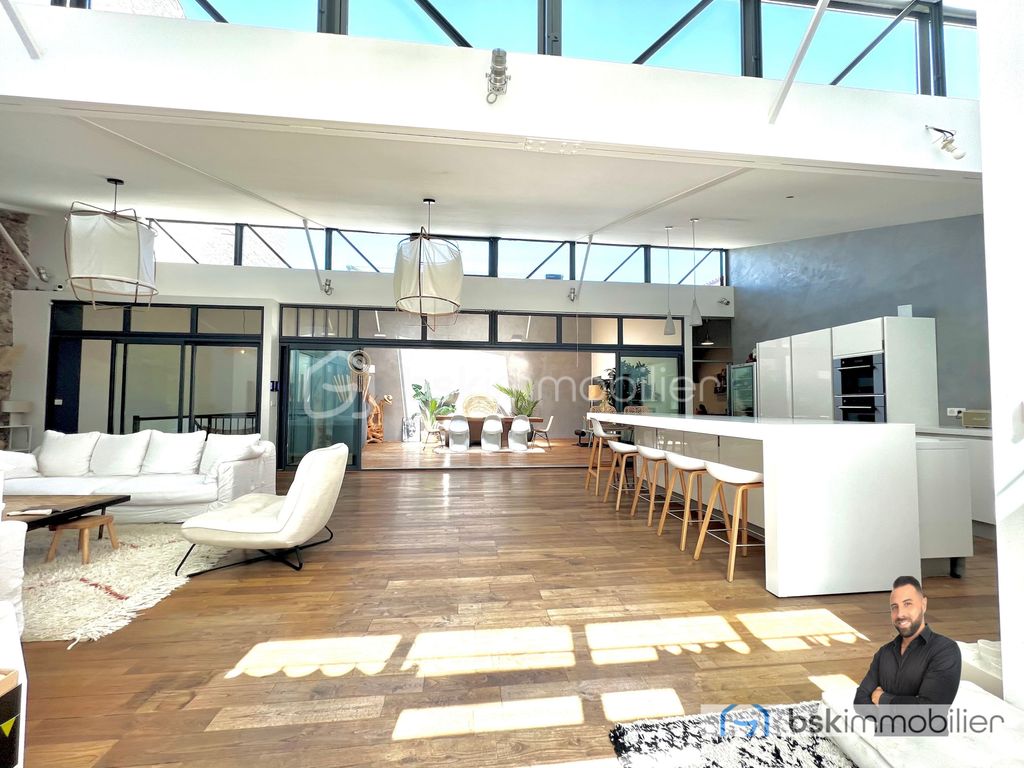 Achat loft à vendre 5 pièces 305 m² - Sète