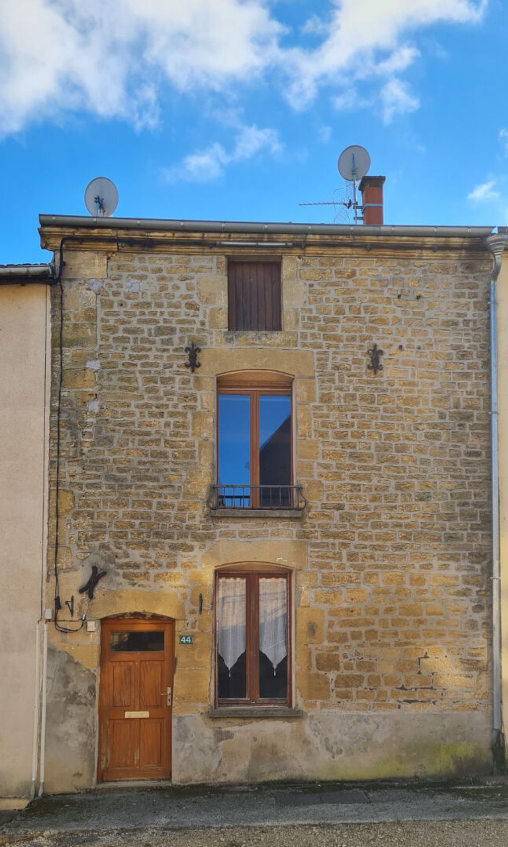 Achat maison à vendre 2 chambres 65 m² - Autrecourt-et-Pourron