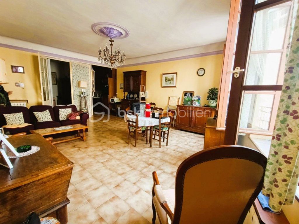 Achat appartement à vendre 2 pièces 71 m² - Lambesc