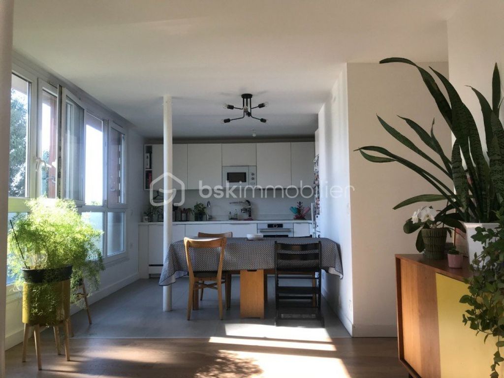 Achat appartement à vendre 4 pièces 86 m² - Romainville