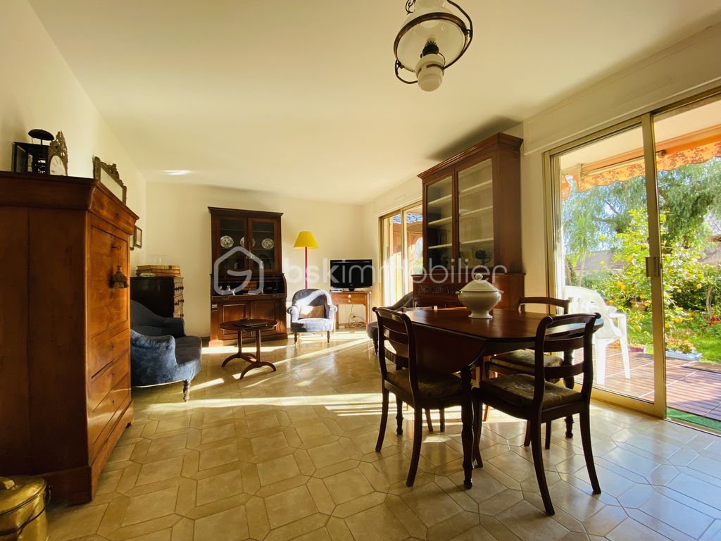 Achat appartement à vendre 3 pièces 67 m² - Sanary-sur-Mer