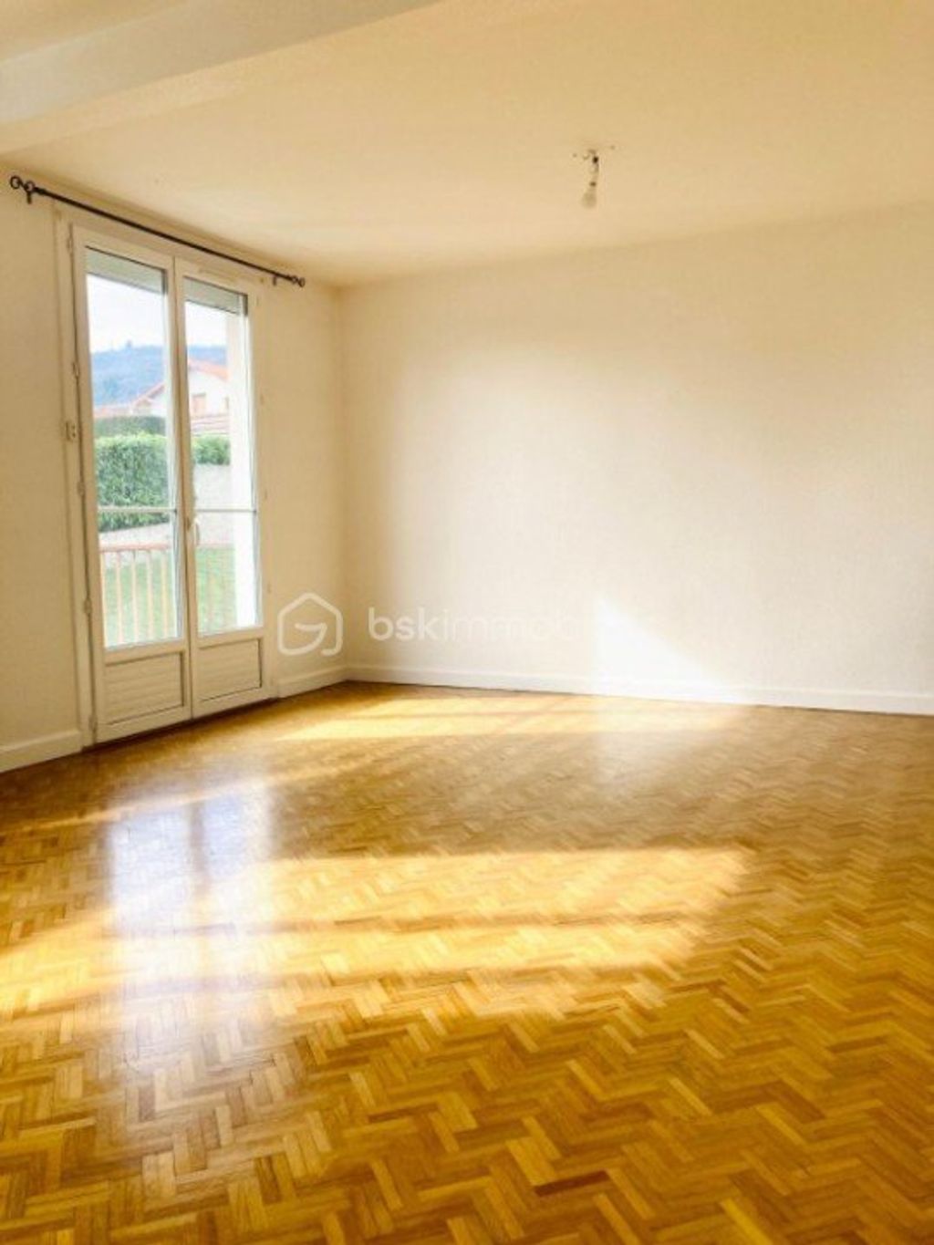 Achat appartement à vendre 3 pièces 80 m² - Pérignat-lès-Sarliève