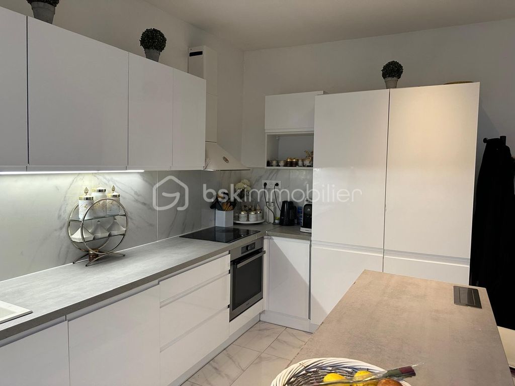 Achat maison à vendre 4 chambres 135 m² - Beton-Bazoches