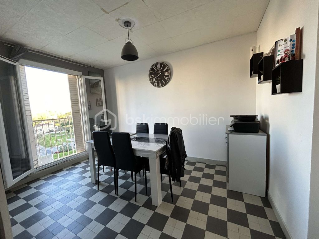 Achat appartement à vendre 4 pièces 73 m² - Bourg-Saint-Andéol
