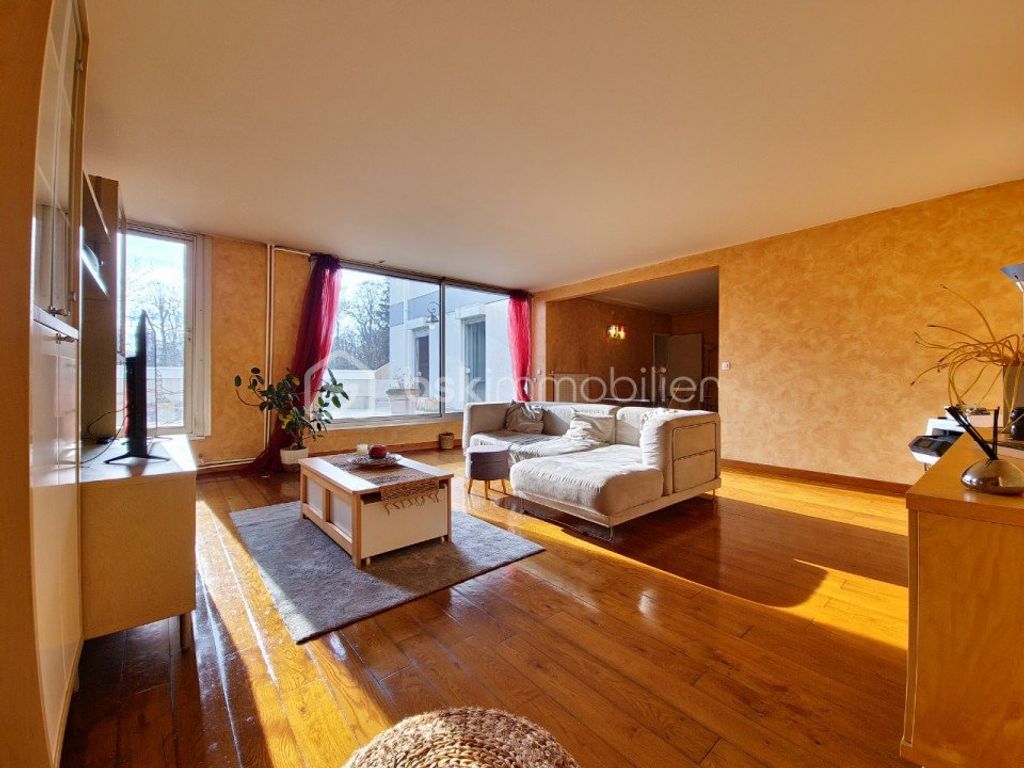 Achat appartement à vendre 5 pièces 103 m² - Villepinte