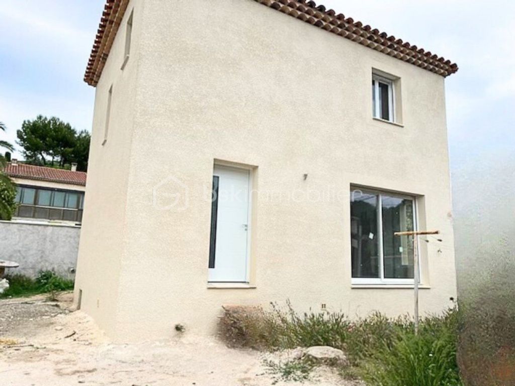 Achat maison à vendre 2 chambres 70 m² - Ensuès-la-Redonne