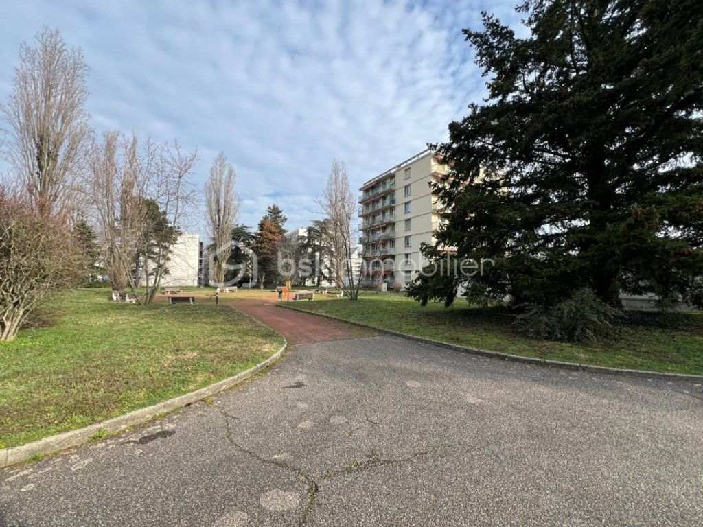 Achat appartement à vendre 3 pièces 72 m² - Fontaines-sur-Saône