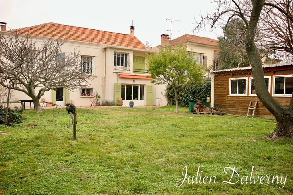 Achat maison à vendre 5 chambres 190 m² - Arles